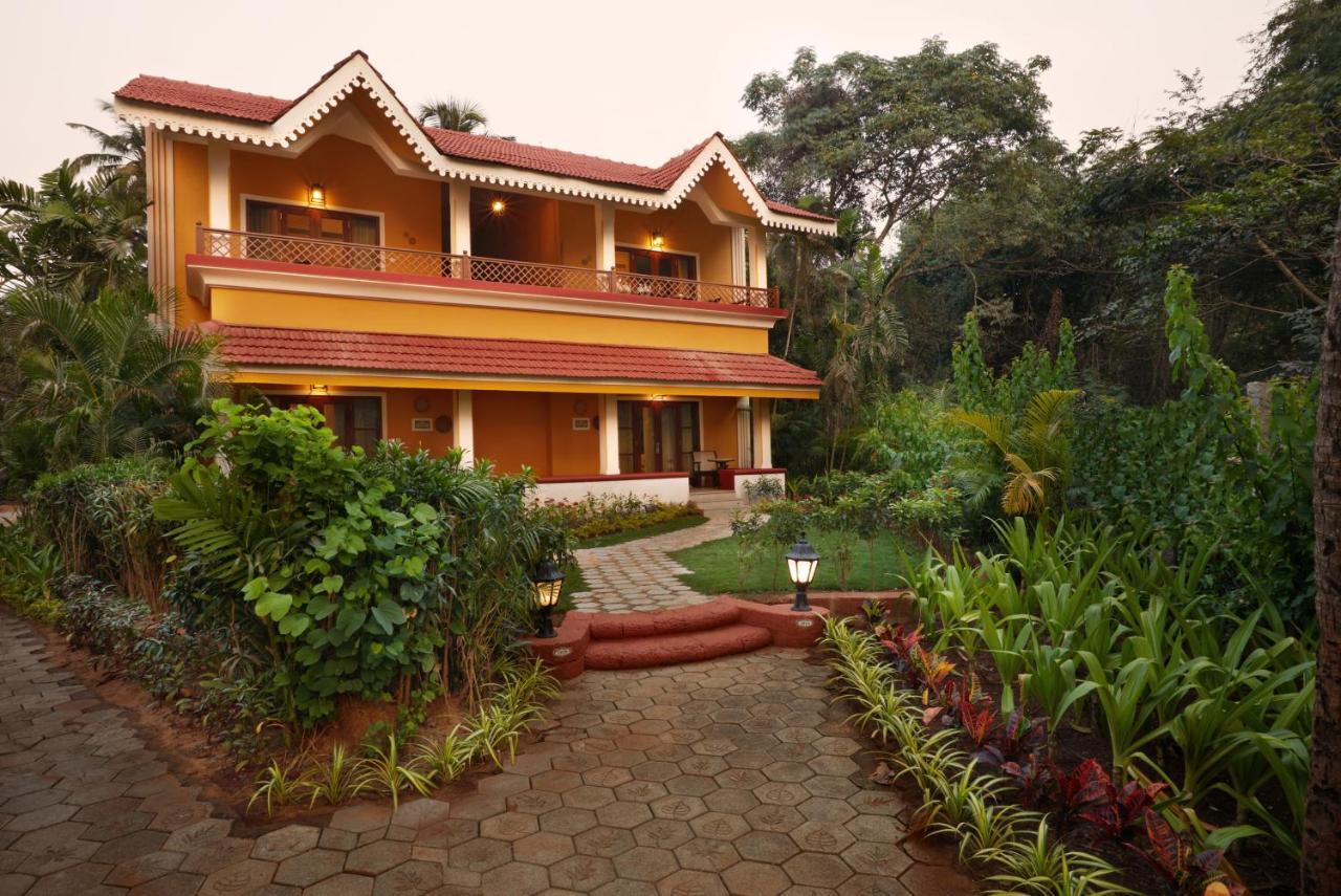 ทัช ฮอลิเดย์ วิลเลจ รีสอร์ต แอนด์ สปา กัว Hotel แคนโดลิม ภายนอก รูปภาพ A resort in Goa, India